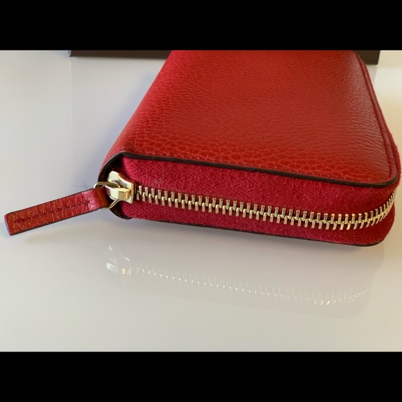 Authentic Gucci Wallet Zip Red Pebbled Leather GG - Picture 12 of 13